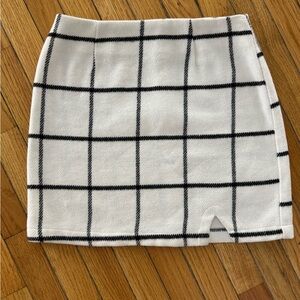Lulu's Black and White Mini Pencil Skirt with Slit